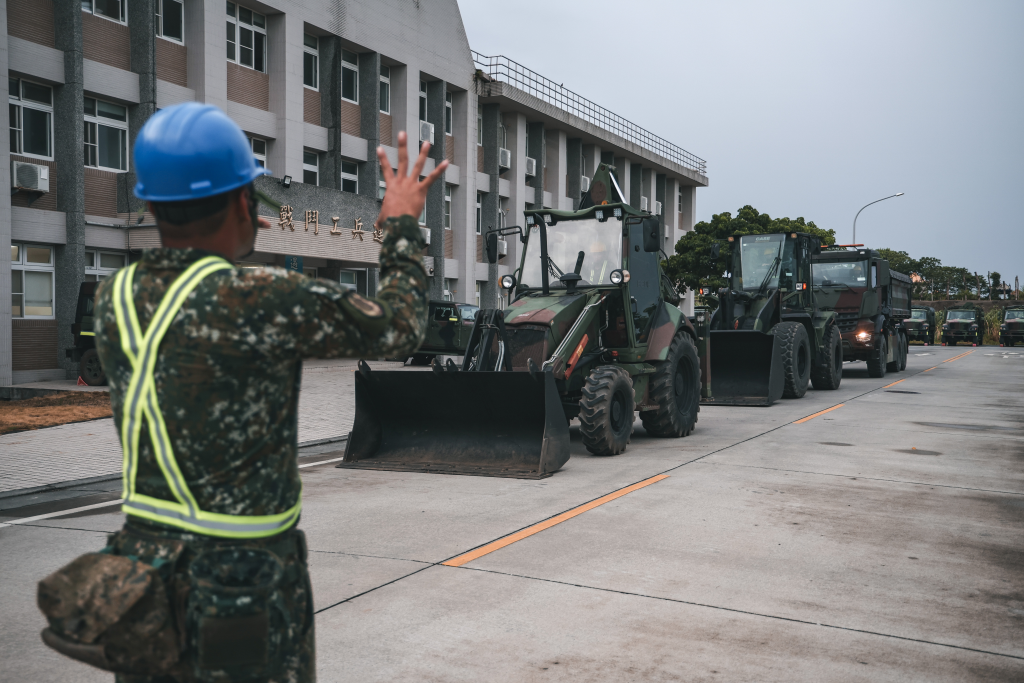 國軍第2、3作戰區完成災防整備 全力協助確保民眾安全 - 漢聲廣播電臺