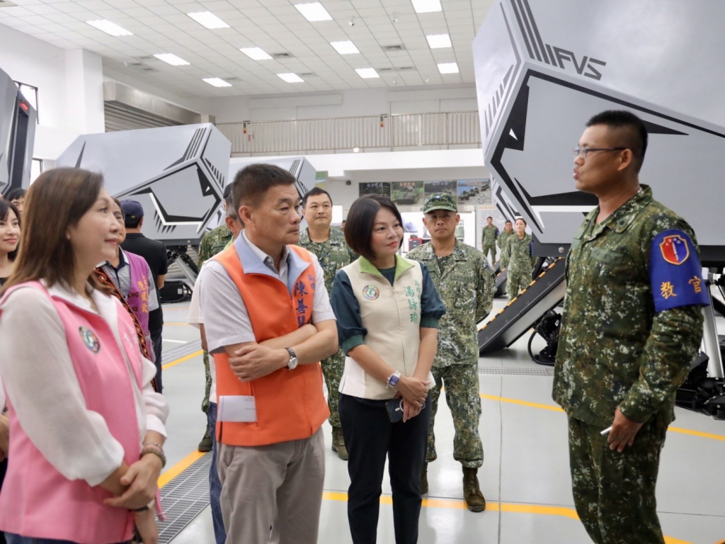 高雄市議會參訪步訓部(陸軍步兵訓練指揮部提供)