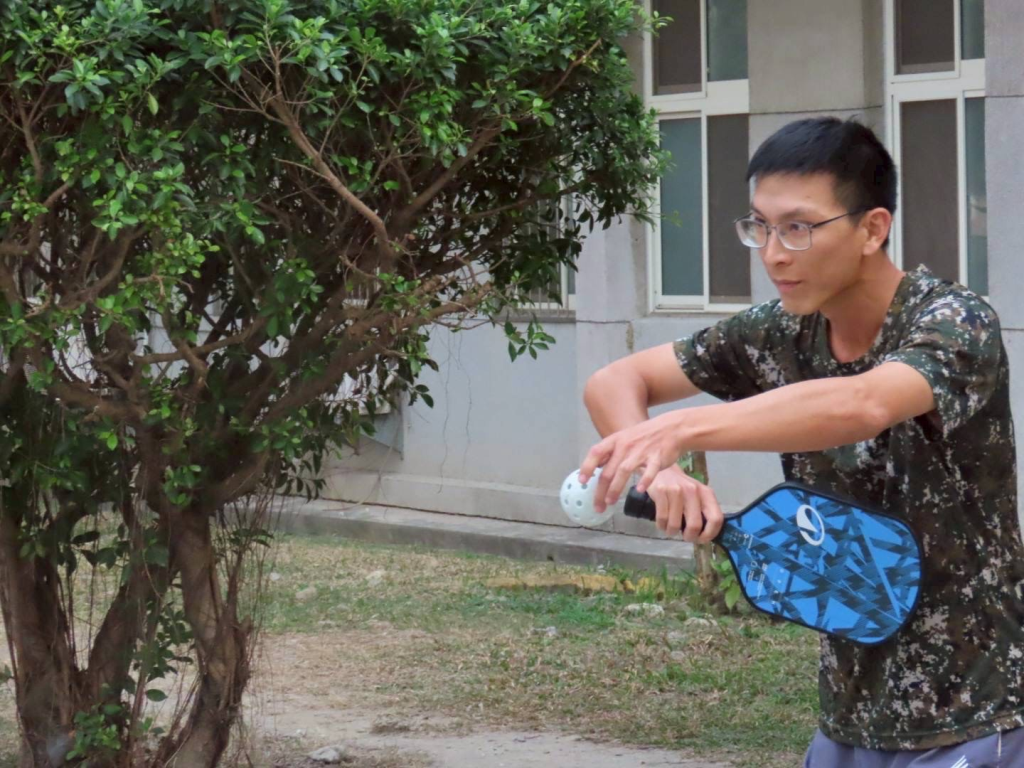 鳳山油料分庫成立匹克球社團(陸軍第四地區支援指揮部鳳山油料分庫提供)
