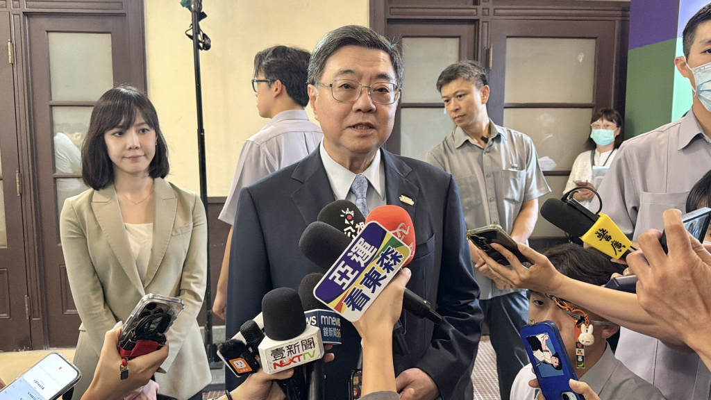 行政院長卓榮泰接受媒體聯訪(行政院提供)