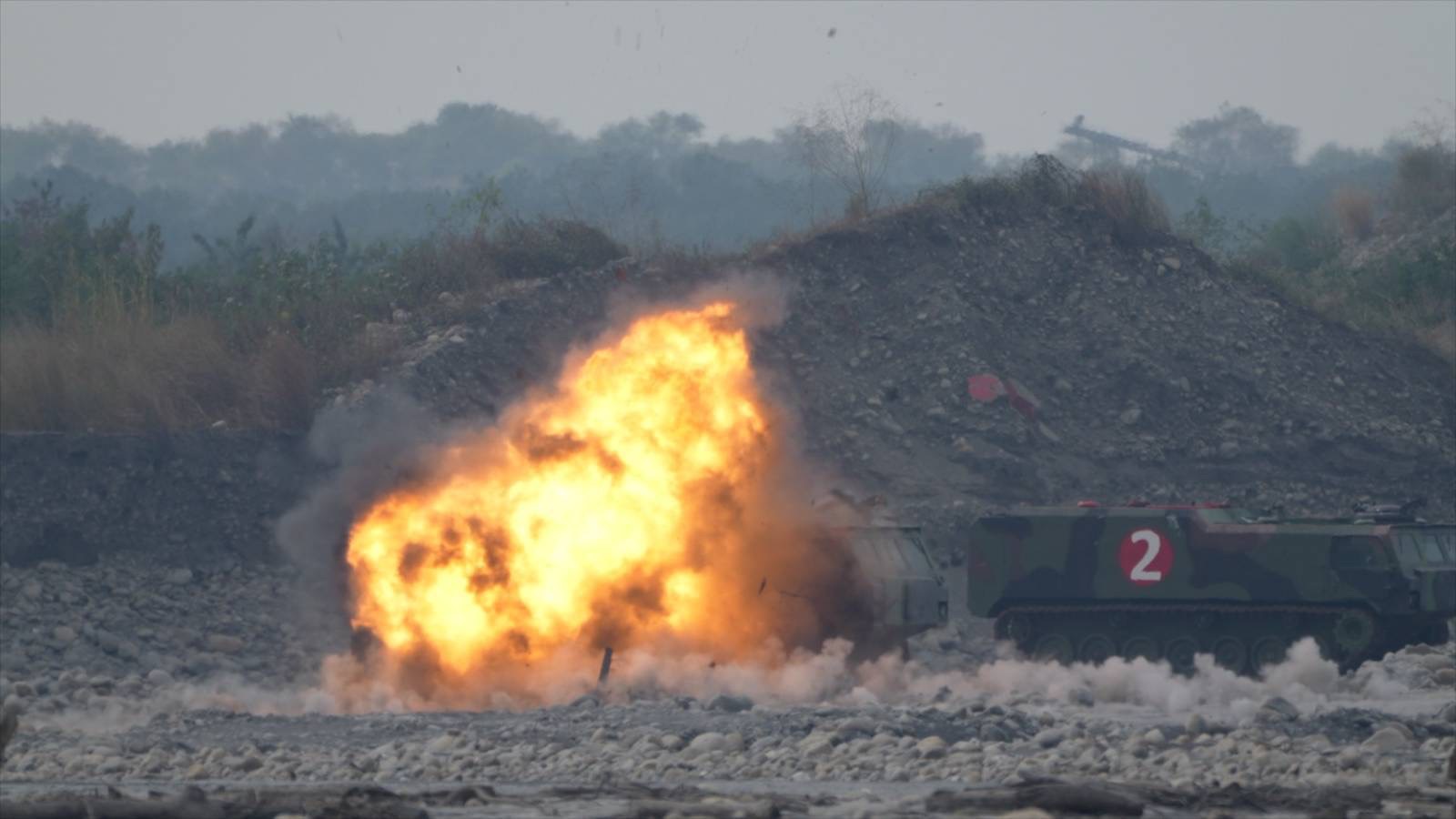 Altius-600M攻擊型無人機命中標靶。