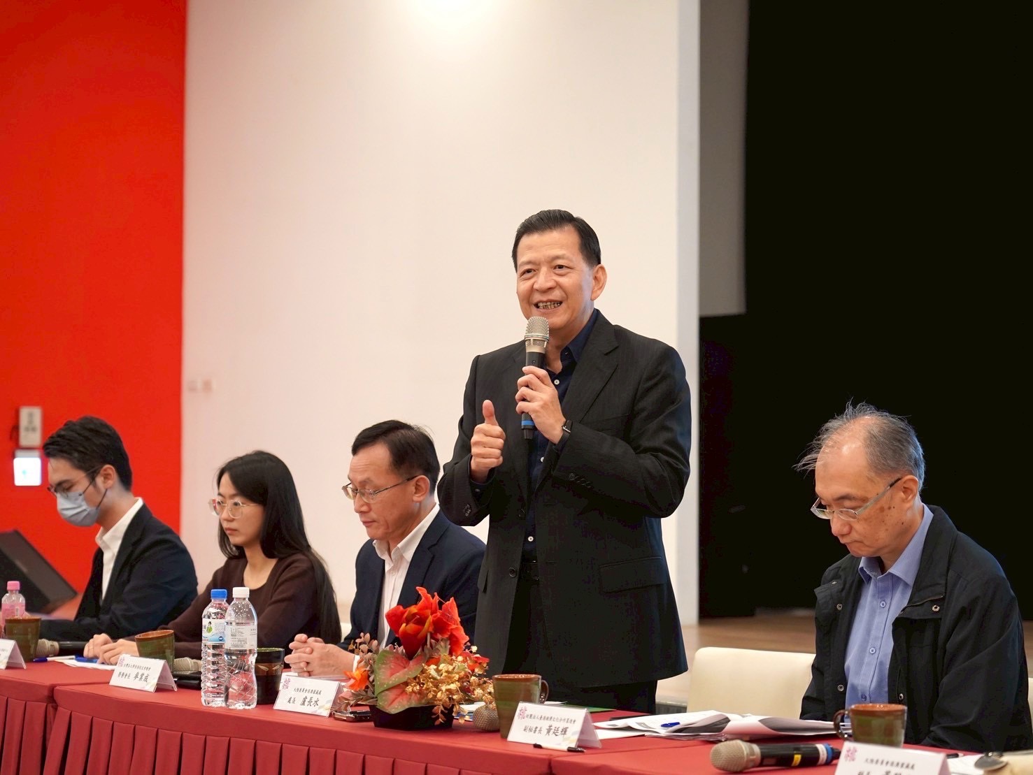 陸委會港蒙處處長兼本會秘書長盧長水致詞