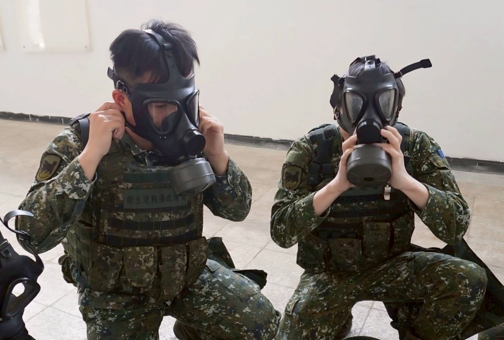 一支部衛生連落實化生放核訓練(陸軍第一地區支援指揮部衛生連提供)